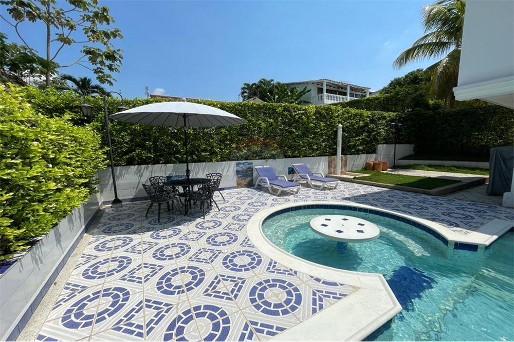 Spectacular Single Family Home